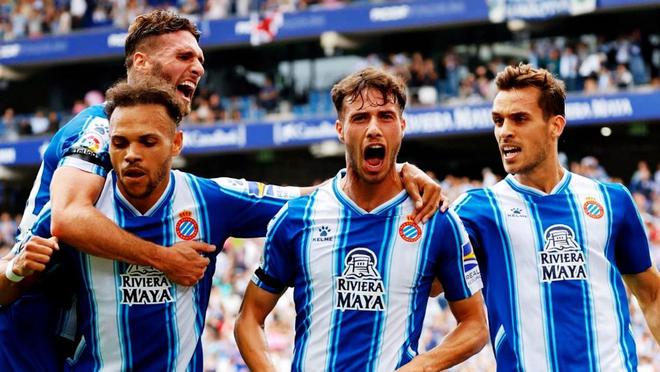 尽管他们在 尽管他们在