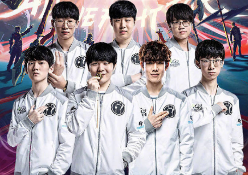 功奠定了坚 功奠定了坚