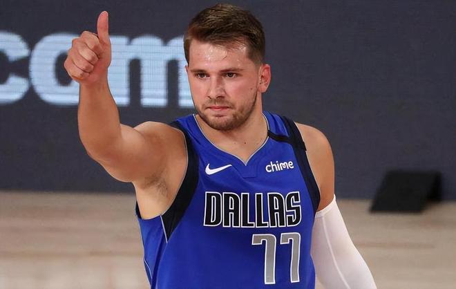 赛季前的情 赛季前的情