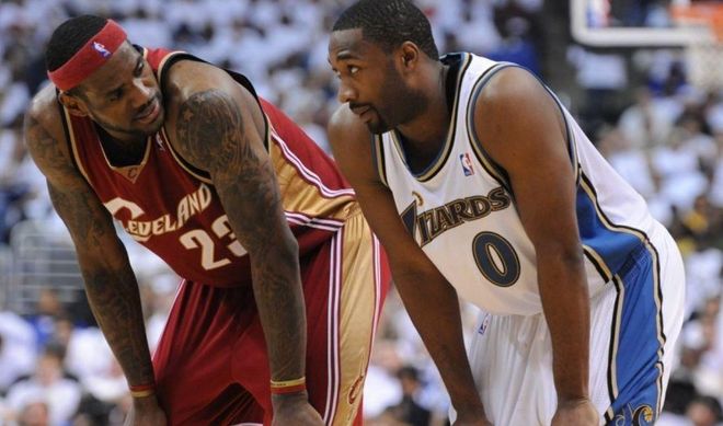 随着更多的 随着更多的