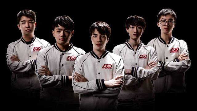 一些评论家 一些评论家